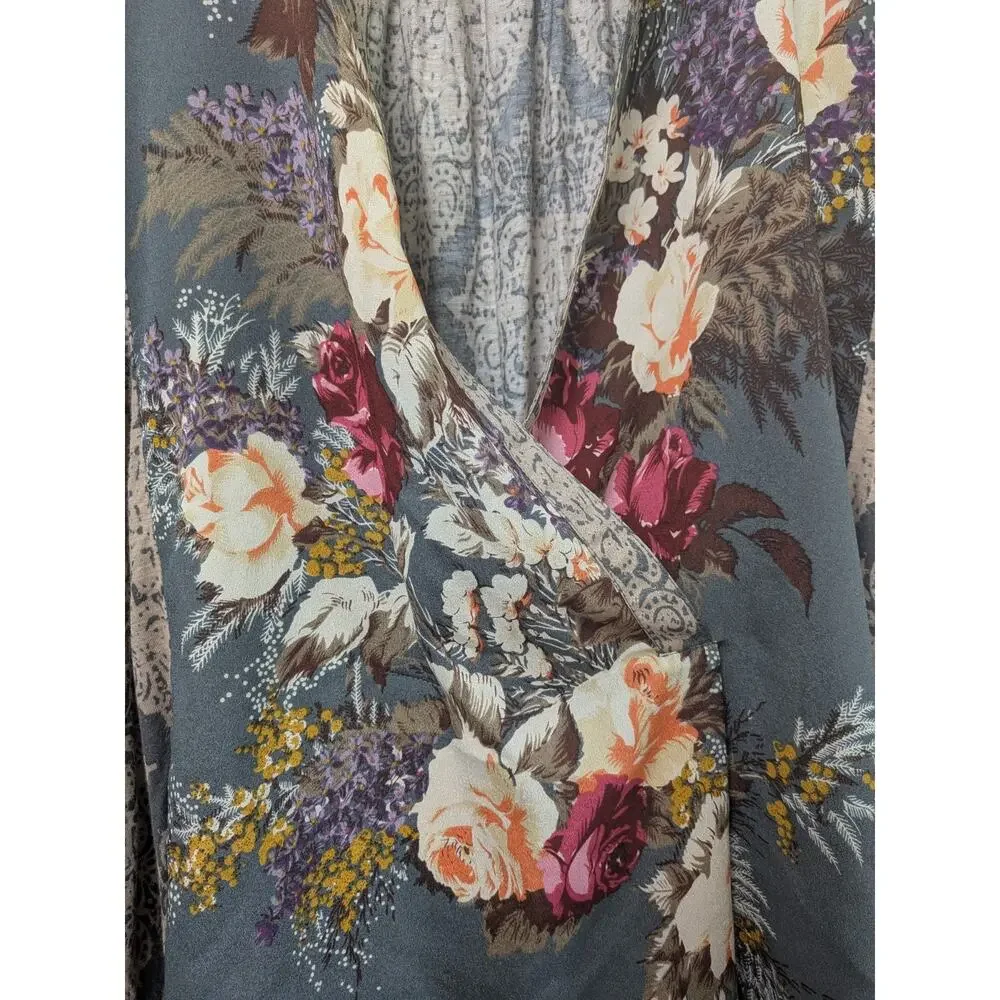 Tiny Anthropologie Floral Wrap Blouse Small Surplice Long Sleeve Gray - Picture 7 of 16